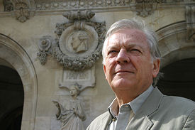 Alan Riding in Paris, France - Author of And The Show Went On - Cultural Life in Nazi-Occupied Paris during World War 2 involving writers and artists